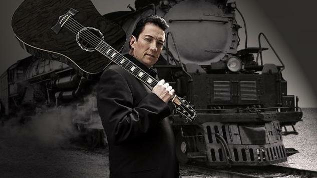 Dave_on_front_of_train3985_2848.jpg